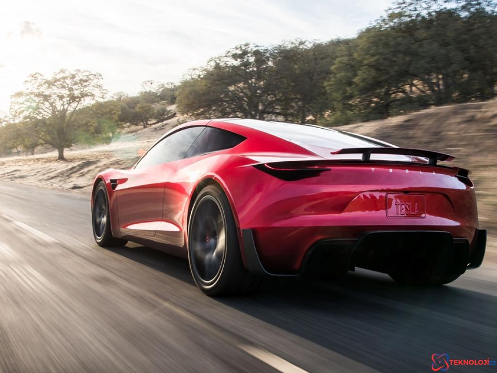 Elon Musk: Tesla Roadster Modeli Üretimine 2025’te Başlıyoruz