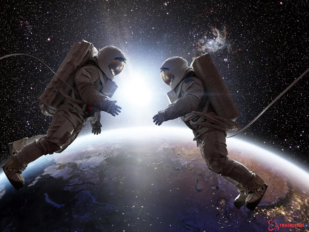 Uzay Kokusunun Sırrı: Astronotların Deneyimleri
