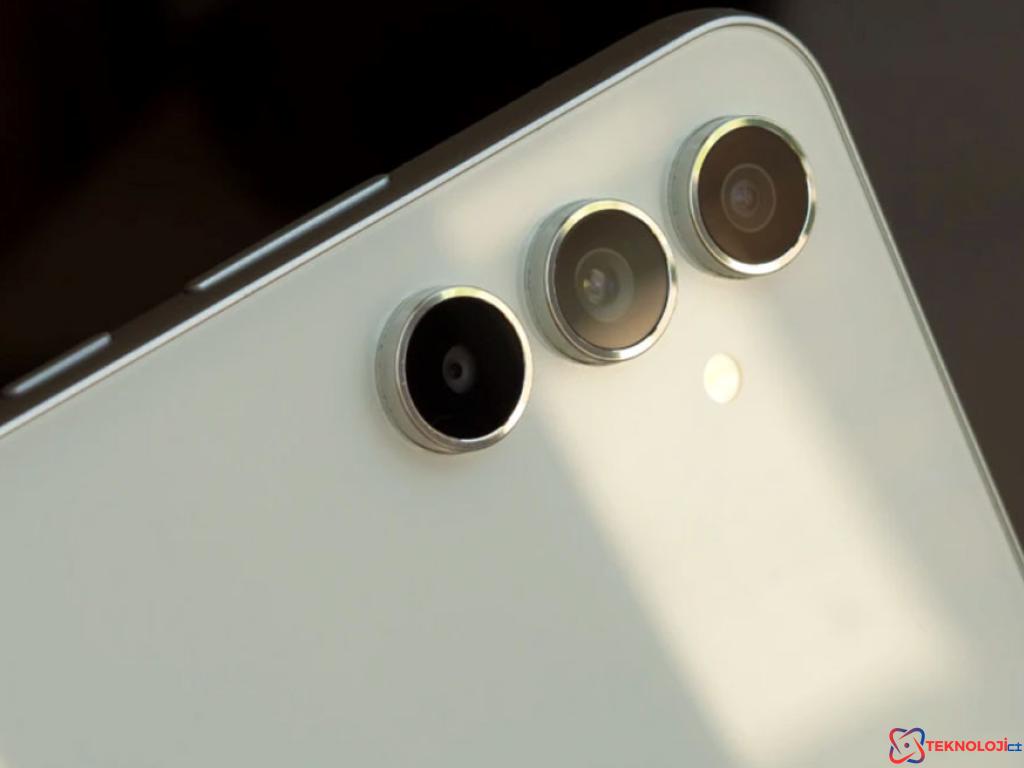 Samsung'un Güncellemelerinde Neler Oluyor?