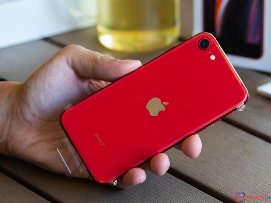 Lenovo, Yeni Taşınabilir Oyun Konsolu Legion Go S’i Tanıttı!