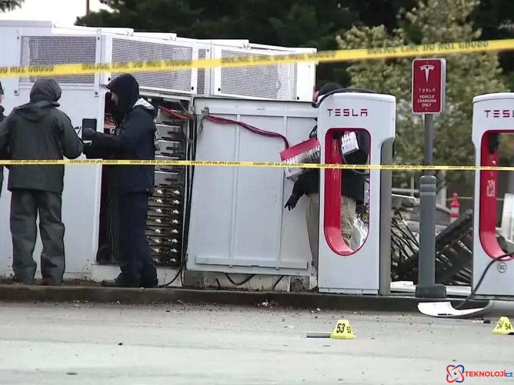 ABD'de Tesla Şarj İstasyonuna Saldırı: Patlama Sesi Gündemi Sarstı