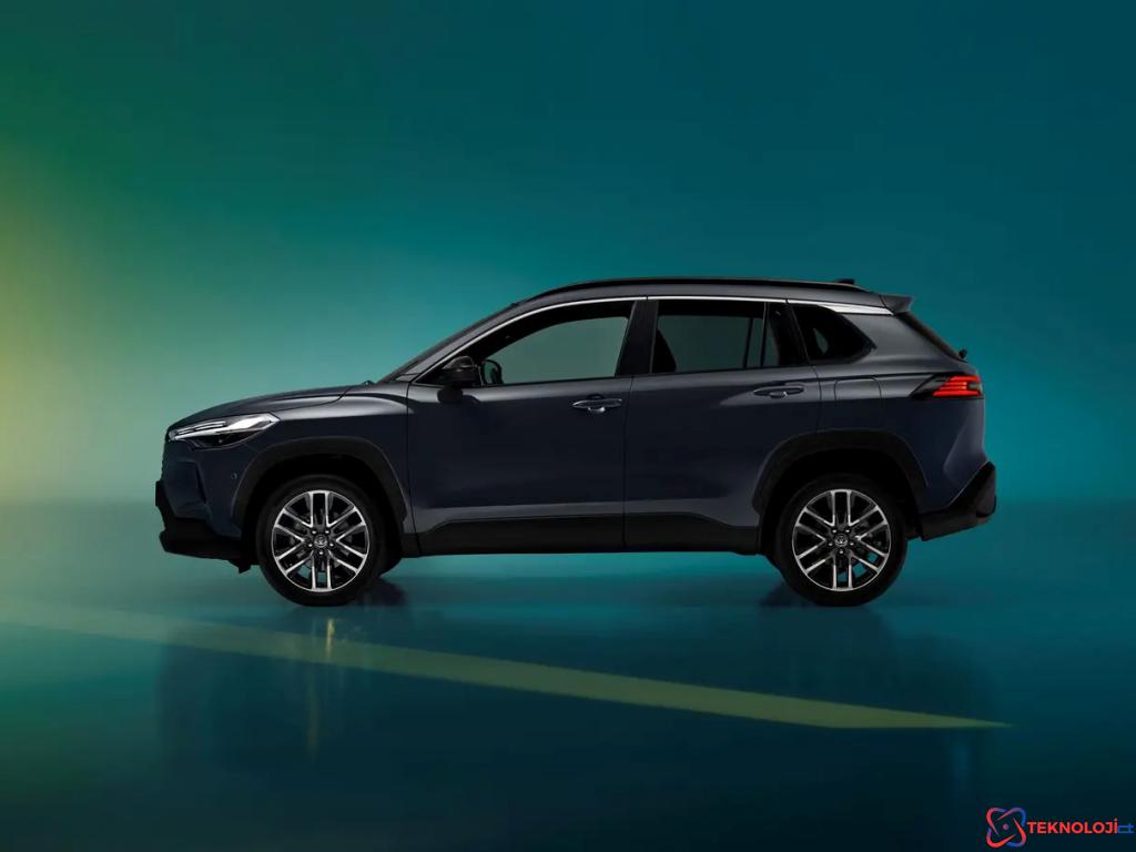 Yeni Toyota Corolla Cross Hybrid Türkiye’de Satışta!