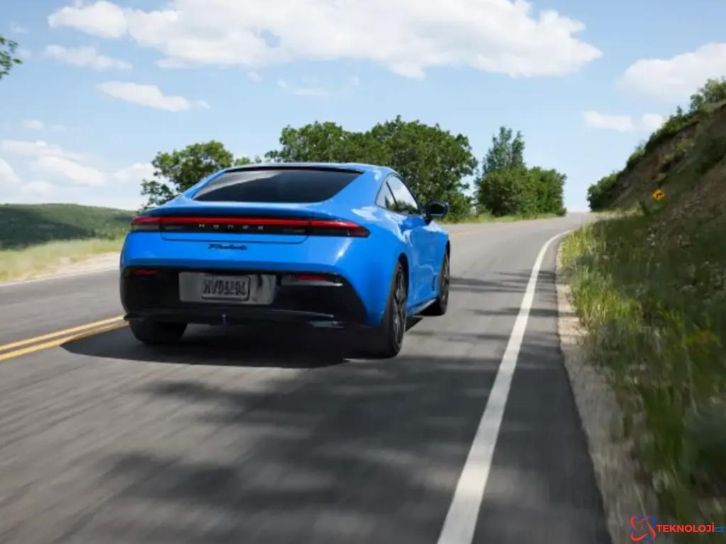 Honda Prelude 25 Yıl Aradan Sonra Yeniden Geliyor: Hibrit Performans ve Modern Teknolojiyle!