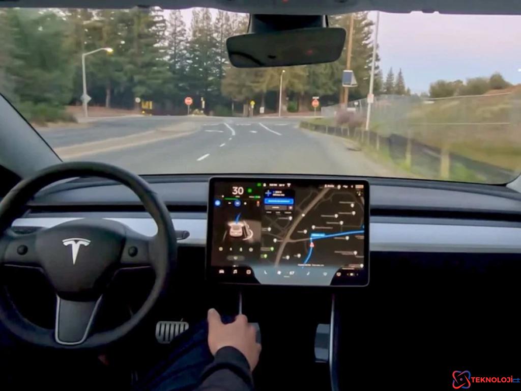 Tesla Araç Sahiplerinden FSD Yazılımı İçin Toplu Dava